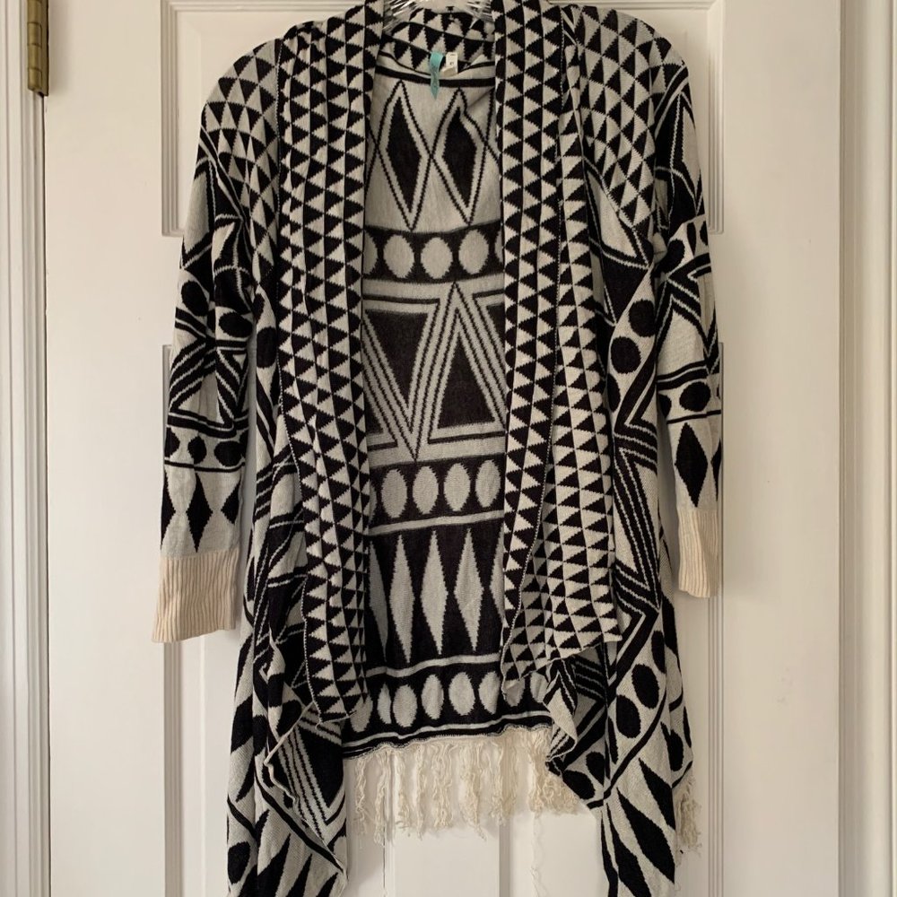 Black and White Geometric Open Front Cardigan